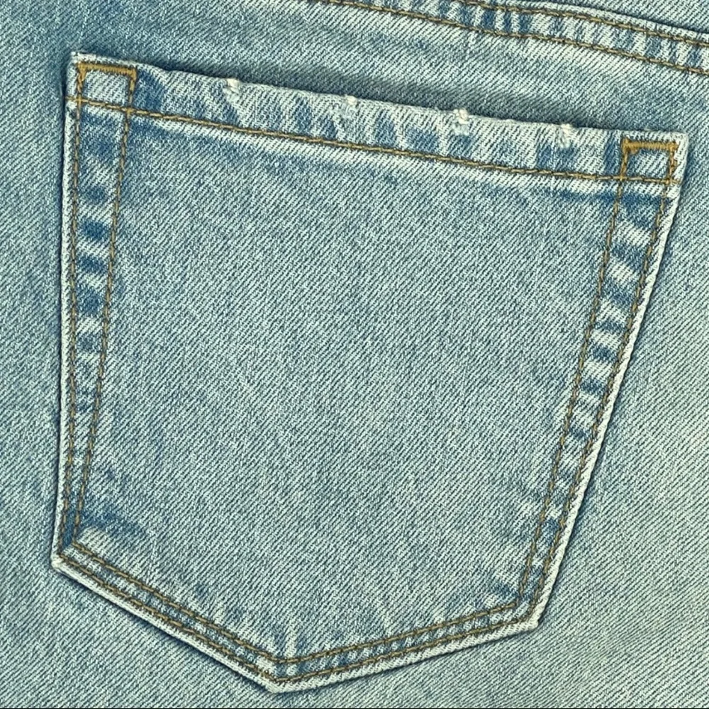 Isabel Maternity Side Panel Midi Maternity Jean Shorts Light Wash Size 4. - Picture 10 of 11